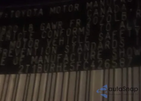 2015 Toyota Corolla Le z USA, uszkodzony, nr VIN 2T1BURHE5FC426587